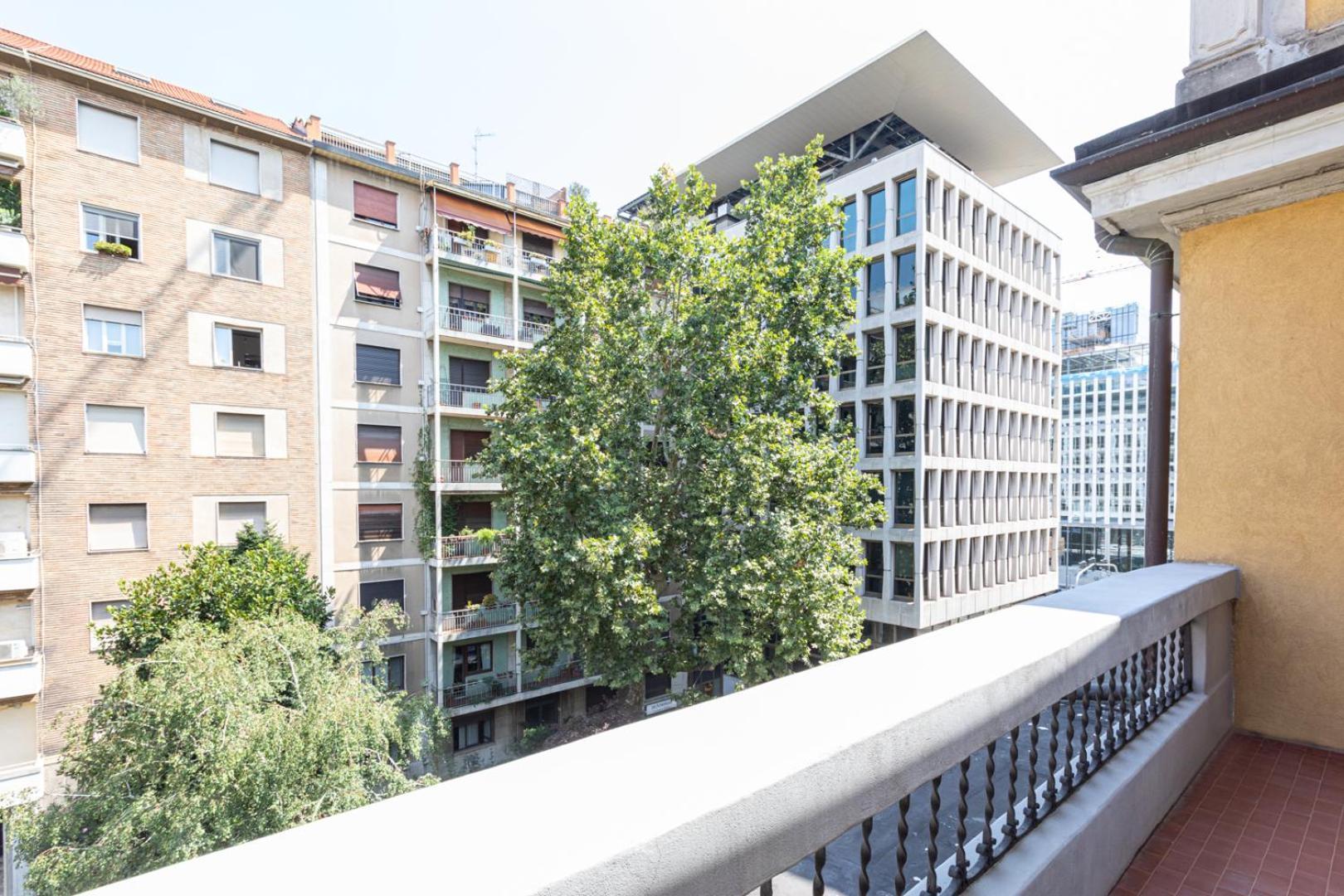 Centrale Suite With Balcony - Top Collection Milan Exterior photo